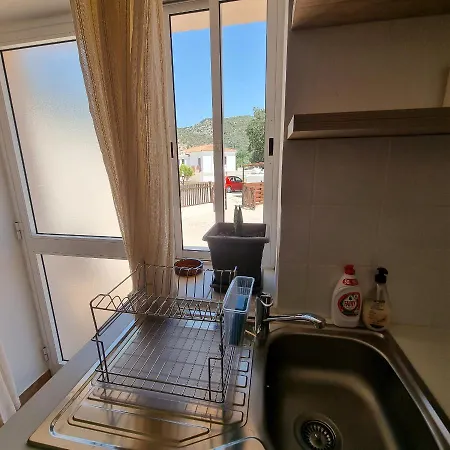 Potamos Private Vendégház Sztení