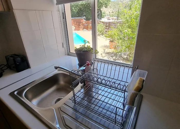 Potamos Private 4* Steni